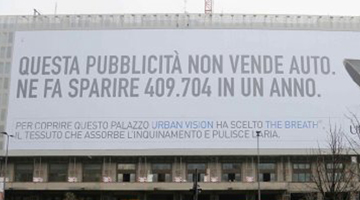 Cartelloni pubblicitari antismog a Milano e Roma